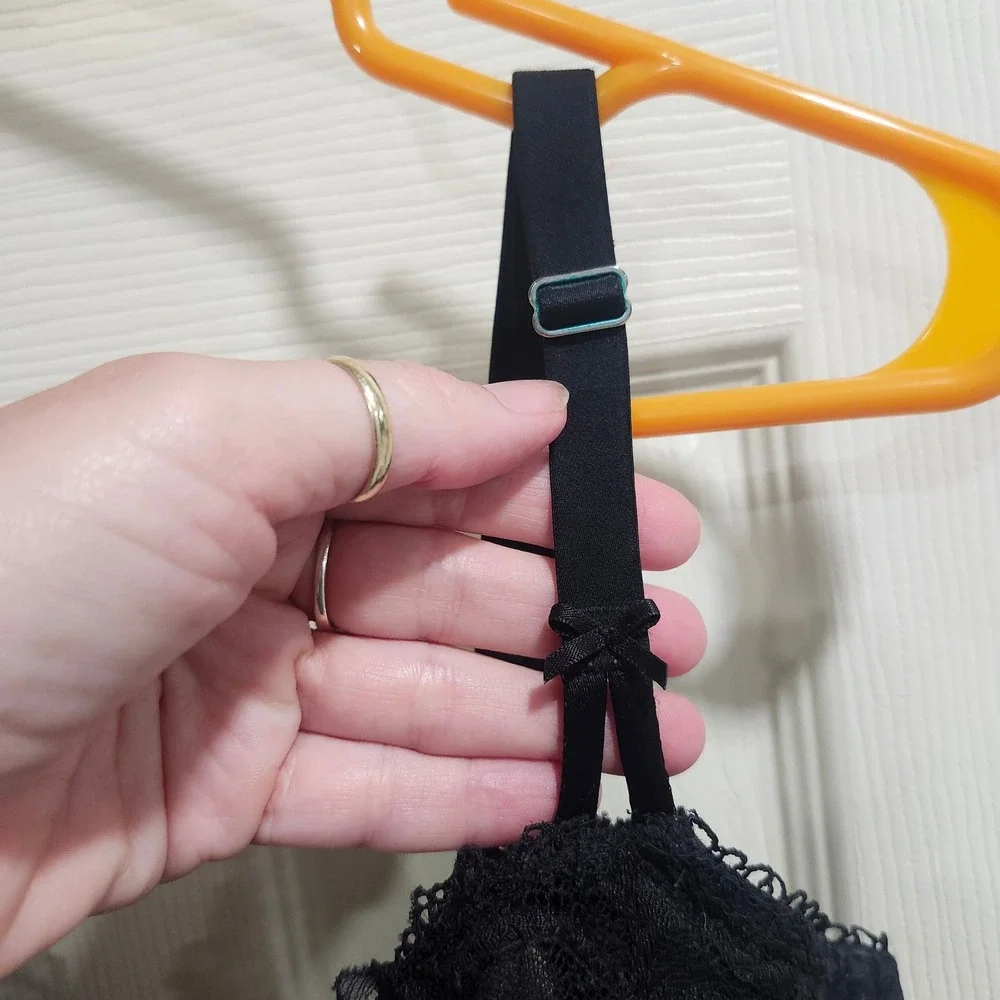 Victorias Secret Dream Angels Black Lace Push-Up Without Padding Bra 34DDD